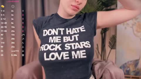 simply Eliza  online show from 04/02/26, 08:23