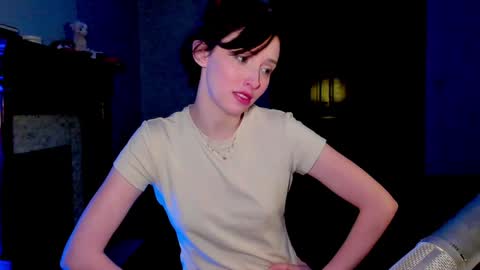 Snapshot of lylacdoll chatting on 01/06/25, 02:58 LylacDoll online show from 01/06/25, 02:58