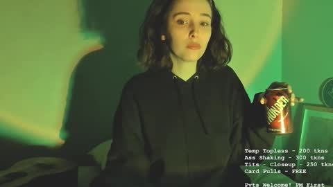 Snapshot of lylacdoll chatting on 02/11/26, 03:00 LylacDoll online show from 02/11/26, 03:00