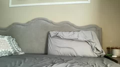 Snapshot of lylajades chatting on 01/17/25, 06:12 Olivia online show from 01/17/25, 06:12