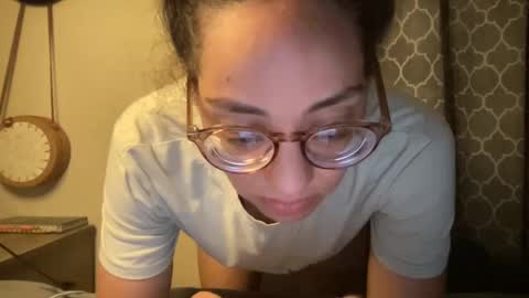 Snapshot of lylajades chatting on 02/06/25, 05:14 Olivia online show from 02/06/25, 05:14