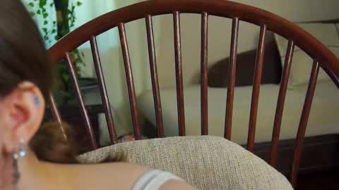 Snapshot of lyle_art chatting on 02/23/25, 06:07 hi im Lyle online show from 02/23/25, 06:07