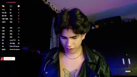 Snapshot of lylebennett_ chatting on 12/16/24, 01:22 Lyle Bennett Freelance Model online show from 12/16/24, 01:22