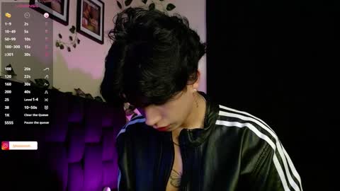 Snapshot of lylebennett_ chatting on 02/03/25, 09:30 Lyle Bennett Freelance Model online show from 02/03/25, 09:30