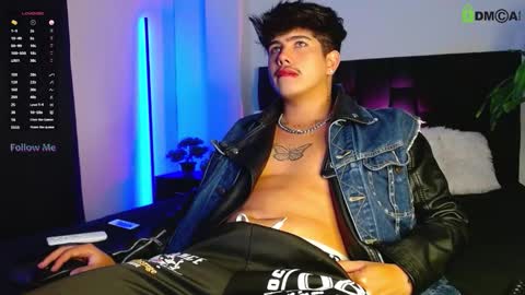 Snapshot of lylebennett_ chatting on 09/21/25, 12:29 Lyle Bennett Freelance Model online show from 09/21/25, 12:29