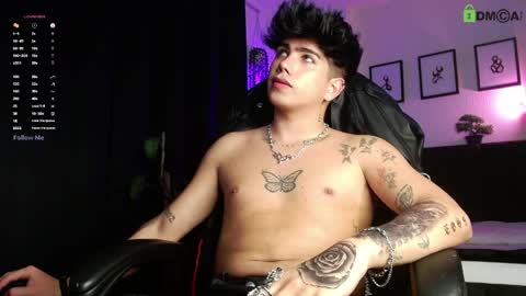 Snapshot of lylebennett_ chatting on 04/10/26, 11:42 Lyle Bennett Freelance Model online show from 04/10/26, 11:42