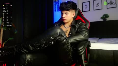 Snapshot of lylebennett_ chatting on 05/11/26, 11:16 Lyle Bennett Freelance Model online show from 05/11/26, 11:16