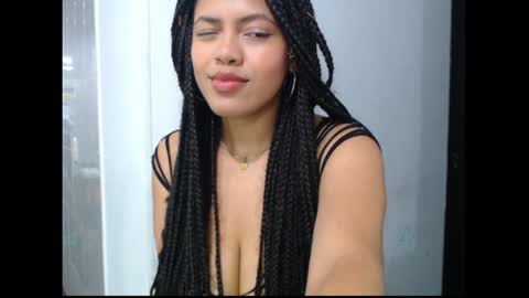 lylii_evans online show from 12/28/24, 12:57