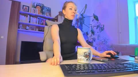 Snapshot of lylithskye chatting on 03/22/26, 02:20 Lylith Skye NO NUDE model online show from 03/22/26, 02:20