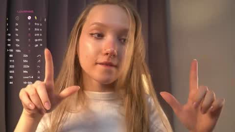 Lyly bambi online show from 12/19/24, 09:49