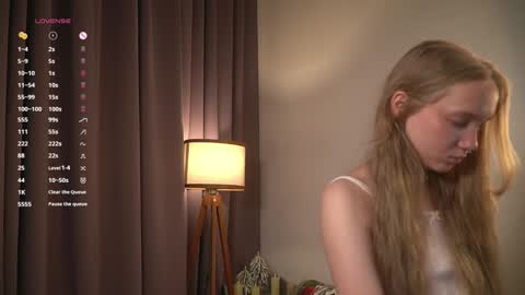 Lyly bambi online show from 01/13/25, 10:03