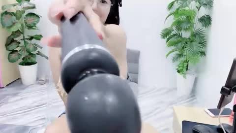 lyly_sweet97 online show from 10/10/25, 01:26