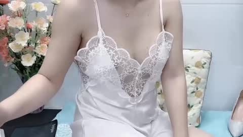 lyly_sweet97 online show from 03/19/26, 02:48