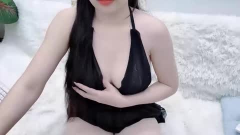 Snapshot of lyly_sweet97 chatting on 04/18/26, 02:04 lyly_sweet97 online show from 04/18/26, 02:04