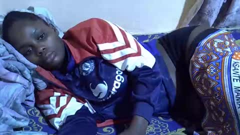 lyn_anna online show from 10/14/25, 09:26