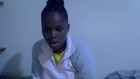 Snapshot of lyn_anna chatting on 05/16/26, 12:18 lyn_anna online show from 05/16/26, 12:18