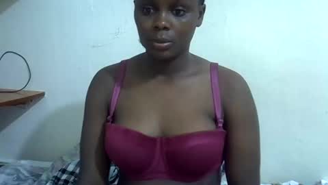 Snapshot of lyn_anna chatting on 06/10/26, 05:56 lyn_anna online show from 06/10/26, 05:56