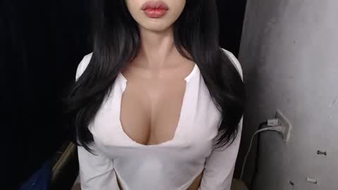 Lyn online show from 03/12/26, 02:01