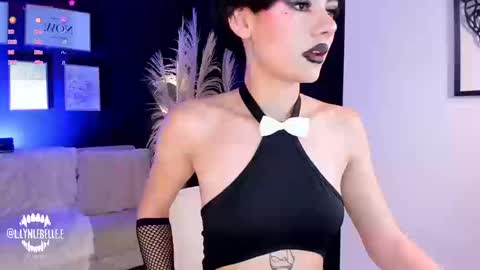 Lyn online show from 09/13/25, 09:25