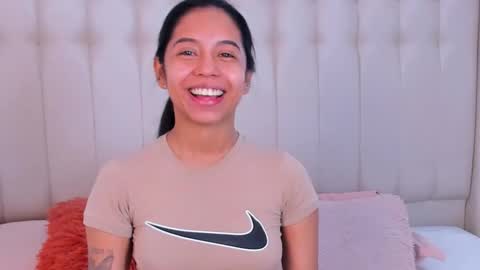 Lyn online show from 11/21/25, 11:09