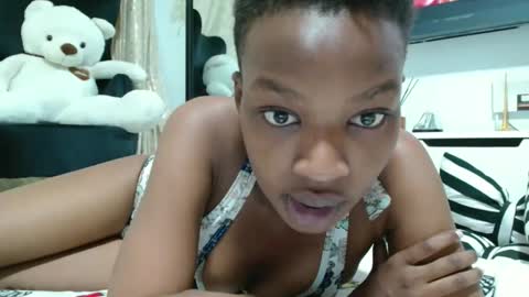 lyne898 online show from 04/14/26, 04:29