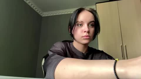Snapshot of lynettawiseman chatting on 05/21/26, 07:59 Eva online show from 05/21/26, 07:59