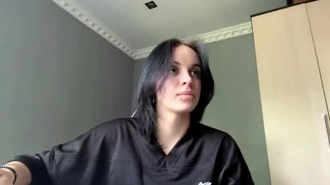 Snapshot of lynettawiseman chatting on 05/28/26, 08:33 Eva online show from 05/28/26, 08:33