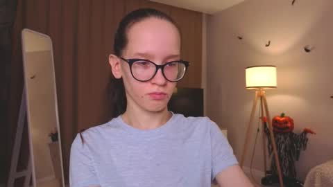 Sara online show from 12/03/25, 04:16