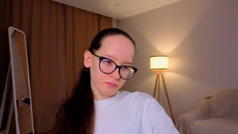 Sara online show from 02/01/26, 04:05