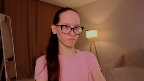 Sara online show from 03/29/26, 04:07