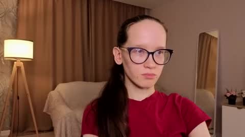 Sara online show from 04/18/26, 07:07