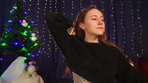 Lynn online show from 12/29/24, 04:05