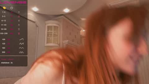 Snapshot of lynnalltop chatting on 02/15/25, 10:22 Natasha online show from 02/15/25, 10:22