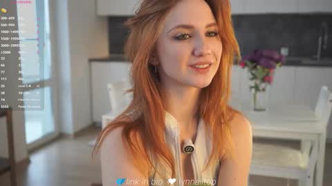 Snapshot of lynnalltop chatting on 10/16/25, 04:24 Natasha online show from 10/16/25, 04:24