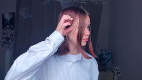 Cozy Lynns room online show from 11/14/25, 08:46