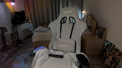 lynne_dawson online show from 04/15/26, 06:48