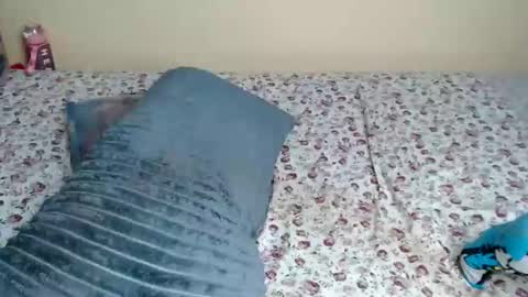 lyenne online show from 03/12/26, 07:42