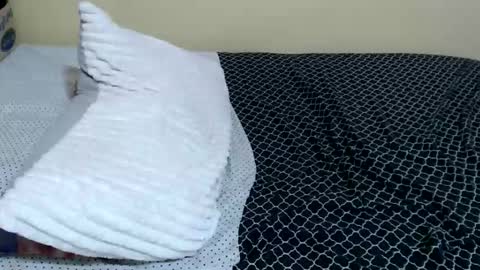 lyenne online show from 04/16/26, 08:59