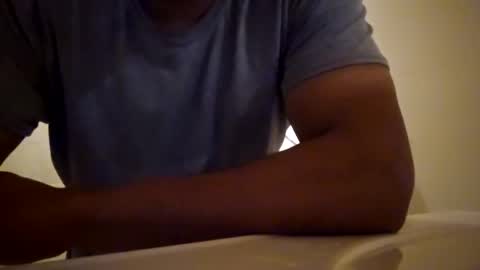 Lyon online show from 12/31/24, 12:15