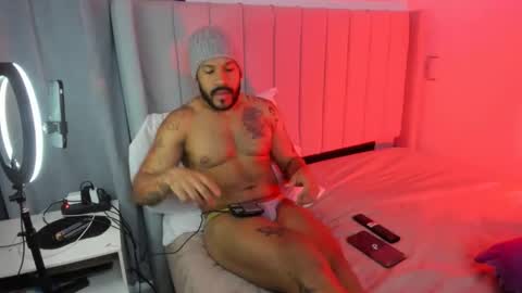 Snapshot of lyon_dark chatting on 01/12/26, 11:32 Lyon Dark online show from 01/12/26, 11:32