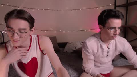 Snapshot of lyonfilm chatting on 01/12/25, 11:07 KennyEliot online show from 01/12/25, 11:07