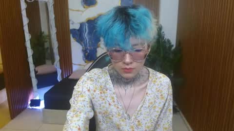 Snapshot of lyra_tay chatting on 04/22/26, 07:15 lyra_tay online show from 04/22/26, 07:15