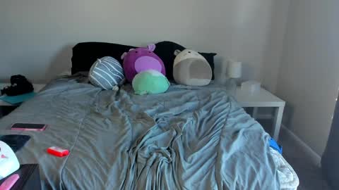 Snapshot of lyragreene chatting on 04/11/26, 11:09 Lyra Greene online show from 04/11/26, 11:09