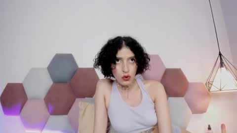 Snapshot of lyravendrell chatting on 04/09/26, 06:19 Lyravendrell online show from 04/09/26, 06:19