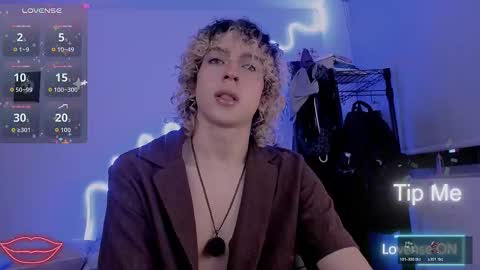 Lyric online show from 03/11/26, 04:18