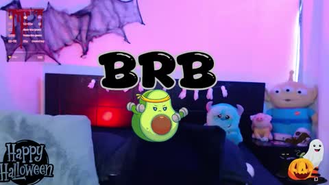 lyshana online show from 10/21/25, 05:57