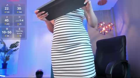 Snapshot of lyssa_muller chatting on 03/08/25, 04:28 Lyssa Everyday From 0700 to 1630 Col Time online show from 03/08/25, 04:28