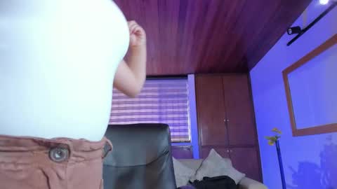 Snapshot of lyssa_muller chatting on 10/10/25, 02:38 Lyssa Everyday From 0700 to 1630 Col Time online show from 10/10/25, 02:38