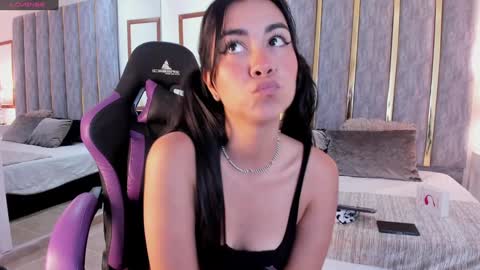 Lizzy smith  online show from 02/05/25, 11:50