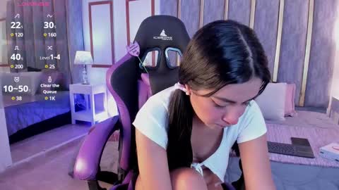 Lizzy smith  online show from 02/14/25, 08:15